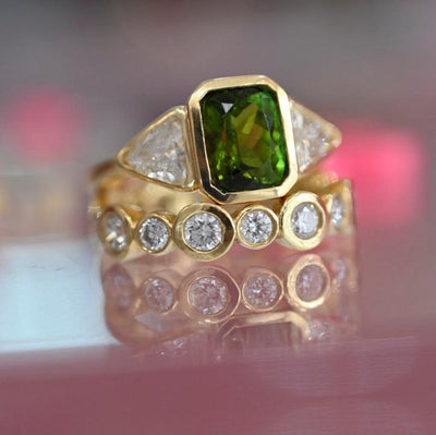 Green Tourmaline & Diamond Ring / 18k