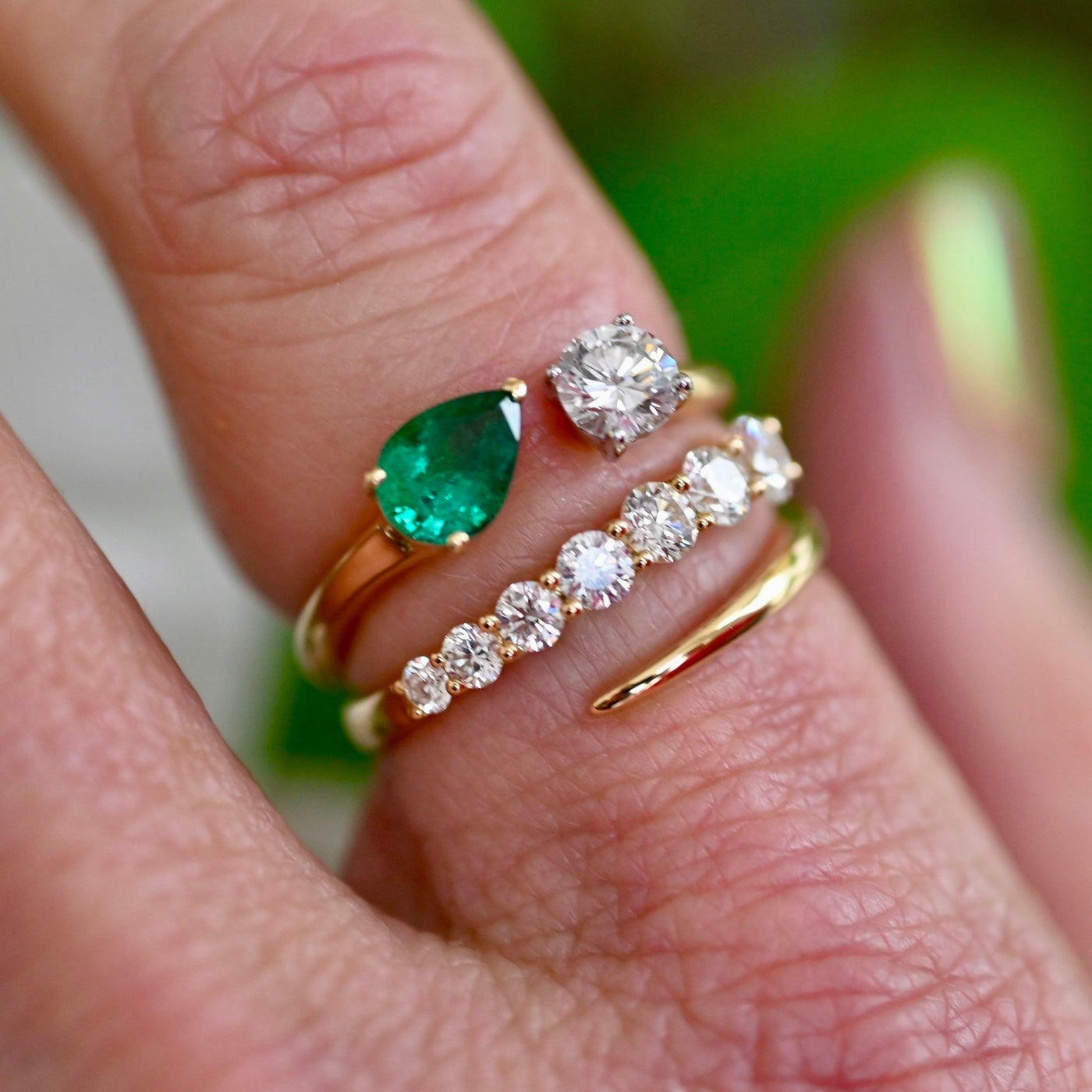 Emerald and Diamond Split Ring / 18k