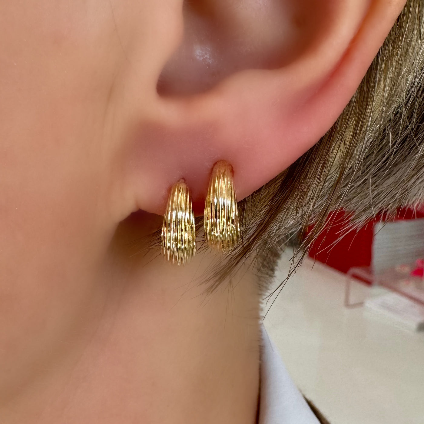 Fluted Round Hoop Earrings