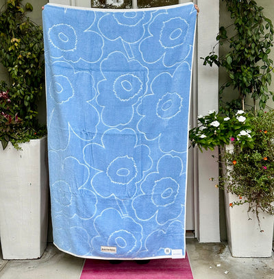 Piirto Unikko Bath Towel/ Blue & White