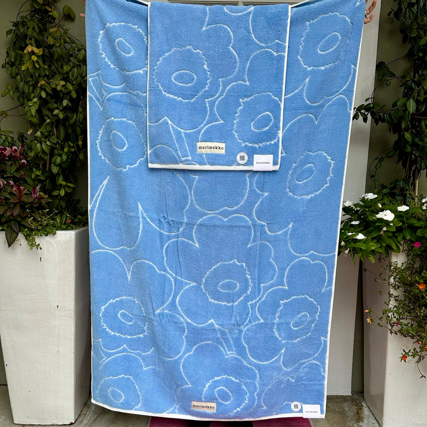 Piirto Unikko Bath Towel/ Blue & White