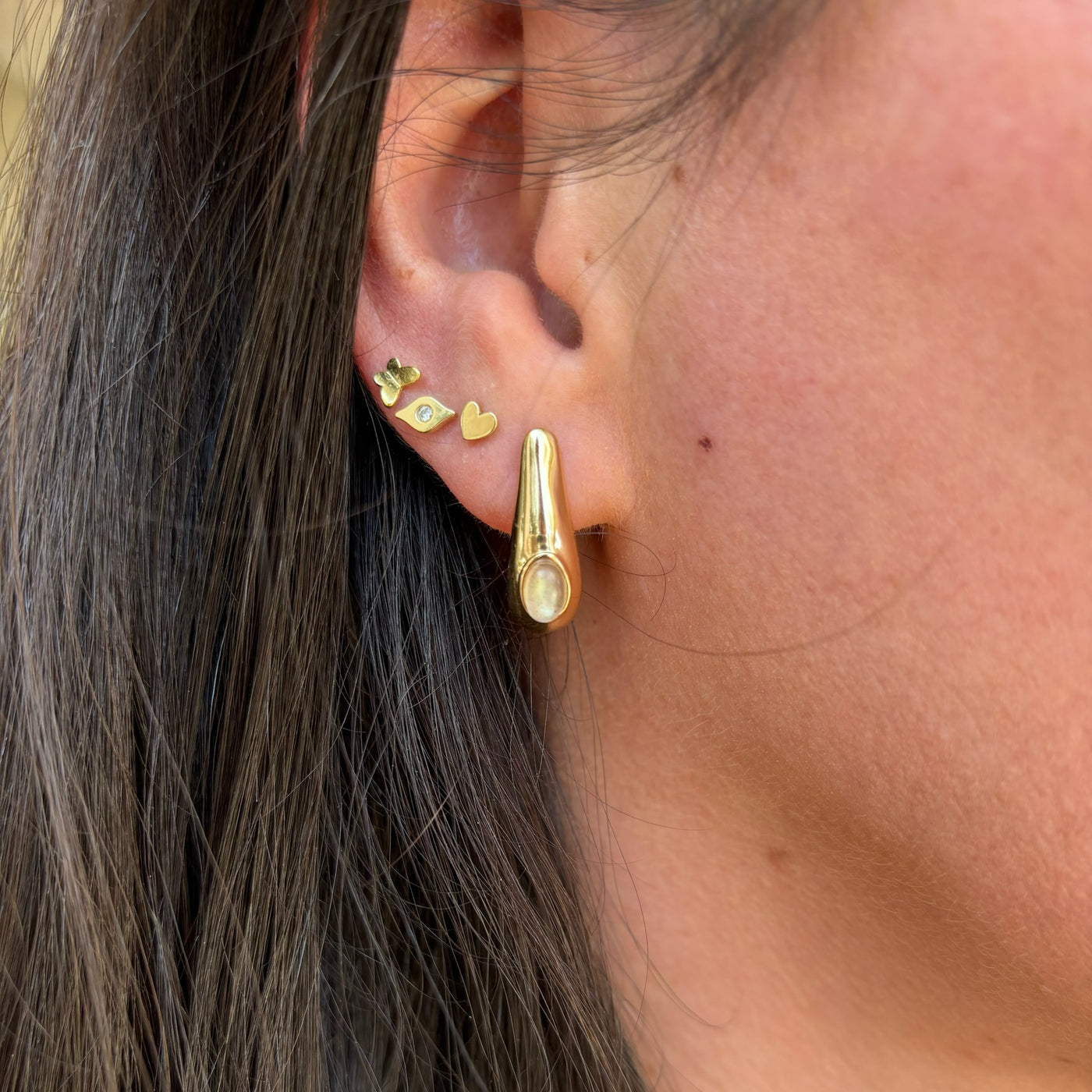 Reve Gem Hoops