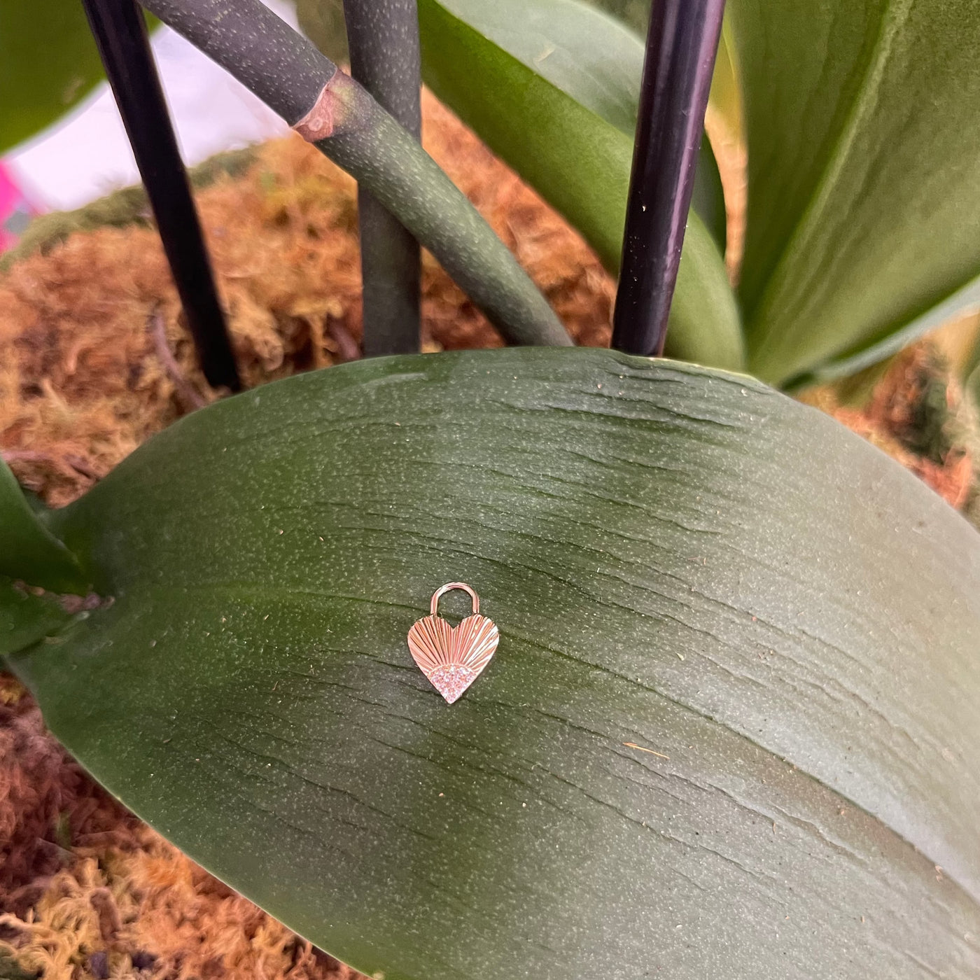 Mini Fluted Diamond Heart Charm