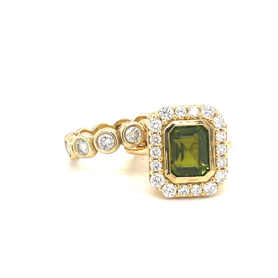 Green Tourmaline and Diamond Ring/18K