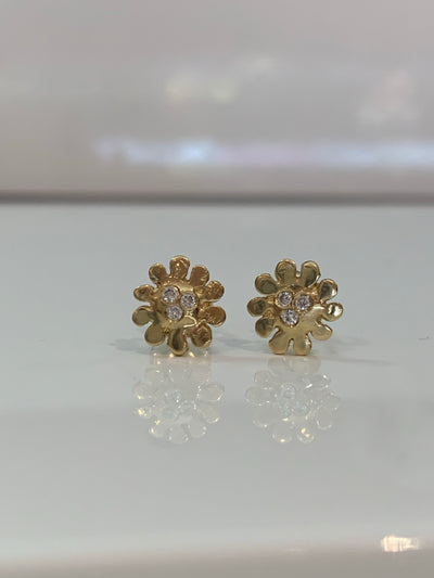 Wildflower Diamond Dotted Studs/Pair - Lauren Sigman Collection